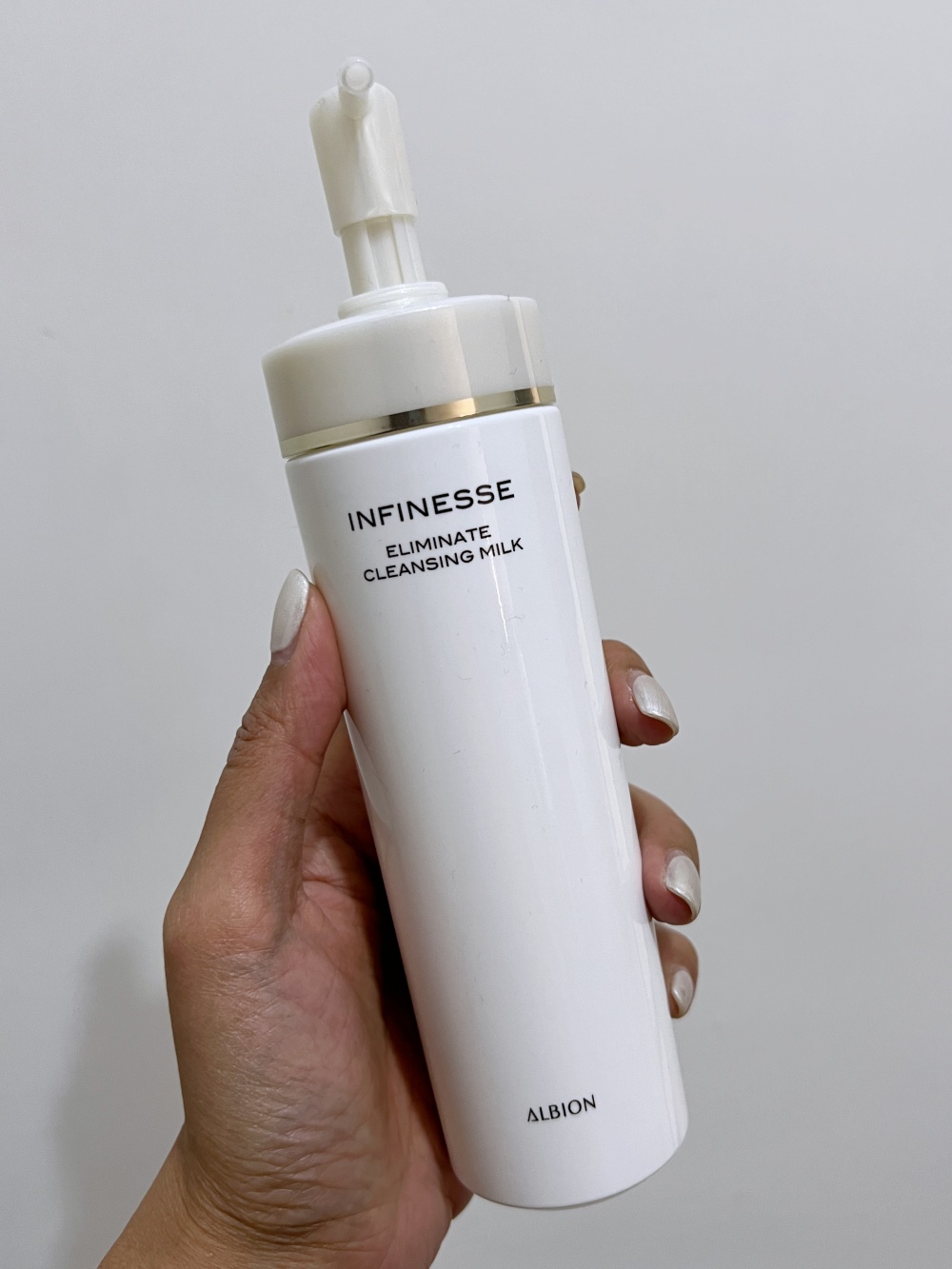 Albion Infinesse Eliminate Cleansing Milk