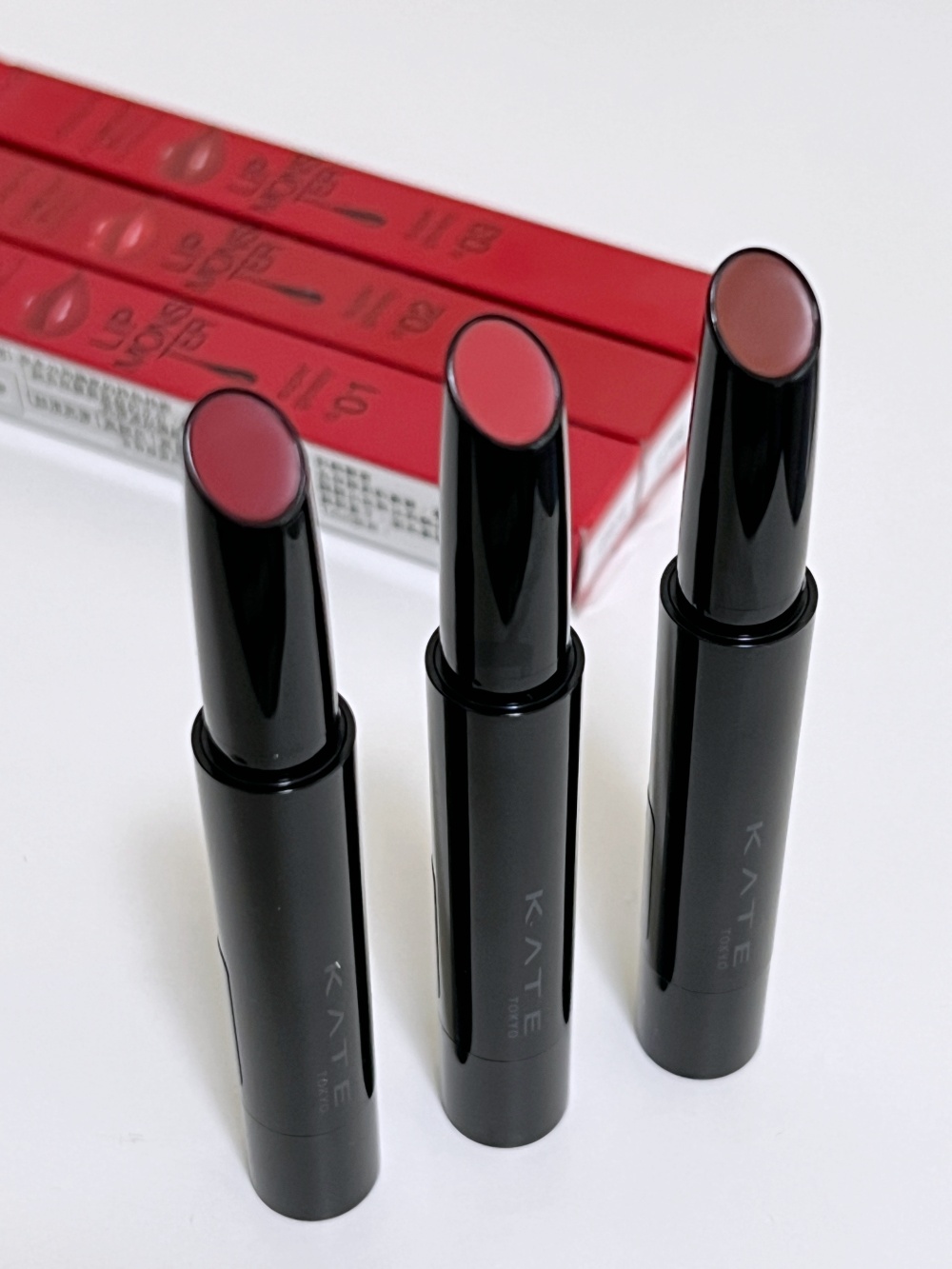 Kate Lip Monster Super Glossy