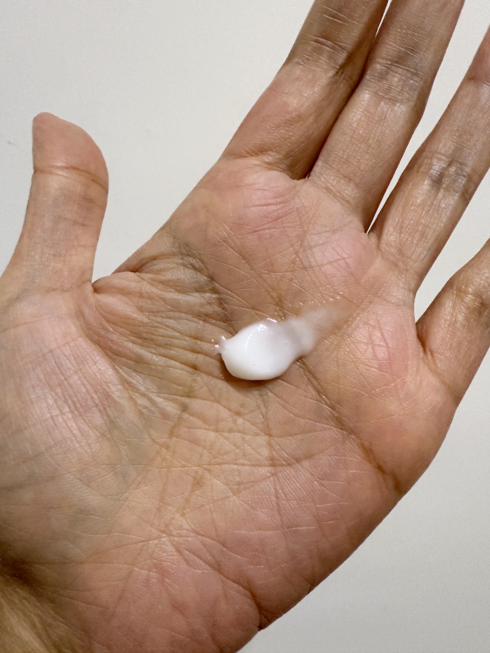 Kanebo盈潤絲滑潔面霜