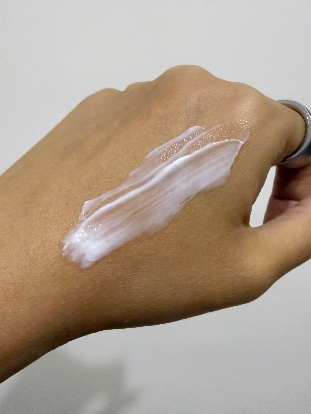 Charlotte Tilbury Magic Body Cream