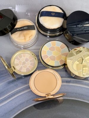 【定妝神器】底妝全日唔暗沉？Hakme 私藏 5 款磨皮級蜜粉推薦 (Setting Powder Favorites)