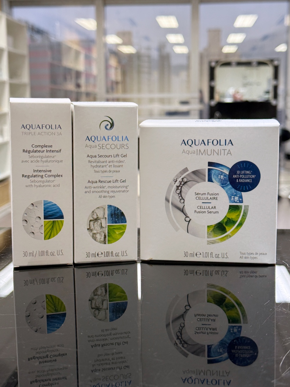 Hakme 推薦香港潮濕天氣必備：3 款 Aquafolia 清爽精華面霜二合一產品 (Complex Gel, Lift Gel, Fusion Serum)，打破「乾海綿」外油內乾宿命。