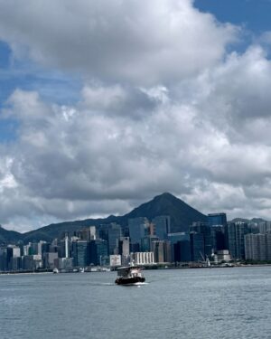 【心靈成長】全世界都在追捧 E 人？別被 MBTI 綁架：其實我們都在 I 與 E 之間切換 (PERSONAL GROWTH)