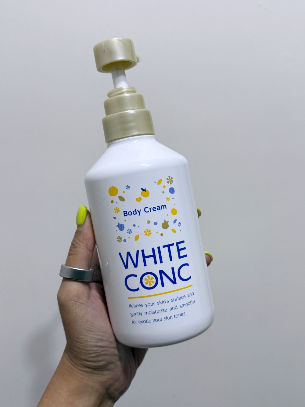 【美白好物定中伏？】日本大熱 White Conc 美白身體乳液實測！清爽淡化曬印，但這類膚質千萬不要試？(White Conc Review)